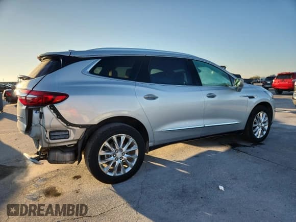✅ 2019 Buick Enclave Premium • VIN: 5GAERCKW8KJ148605 • Lot: 82743445. Listed on Copart with 62,902 mi. Free auction sales archive from the USA and detailed vehicle history report at DreamBid. Image 3.