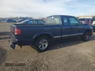 ✅ 2001 Chevrolet S-10 • VIN: 1GCCS195218112085 • Лот: 82673454. Опубликован ранее на Copart с пробегом 95 231 миль. Бесплатный доступ к архиву аукционных продаж из США и подробный отчёт об истории автомобиля на DreamBid. Изображение 3.