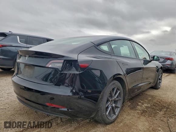 ✅ 2022 Tesla Model 3 • VIN: 5YJ3E1EA5NF186262 • Lot: 95076875. Listed on Copart with 147,074 mi. Free auction sales archive from the USA and detailed vehicle history report at DreamBid. Image 3.