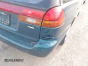 ✅ 1996 Subaru Legacy Brighton • VIN: 4S3BK425XT6311813 • Lot: 42864773. Wystawiony na IAAI z przebiegiem 266 143 mil. Bezpłatny archiwum sprzedaży aukcyjnych z USA i szczegółowy raport historii pojazdu na DreamBid. Zdjęcie 6.