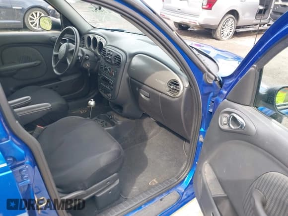 ✅ 2003 Chrysler PT Cruiser • VIN: 3C4FY78G93T513722 • Lot: 43230243. Wystawiony na IAAI z przebiegiem 73 989 mil. Bezpłatny archiwum sprzedaży aukcyjnych z USA i szczegółowy raport historii pojazdu na DreamBid. Zdjęcie 5.