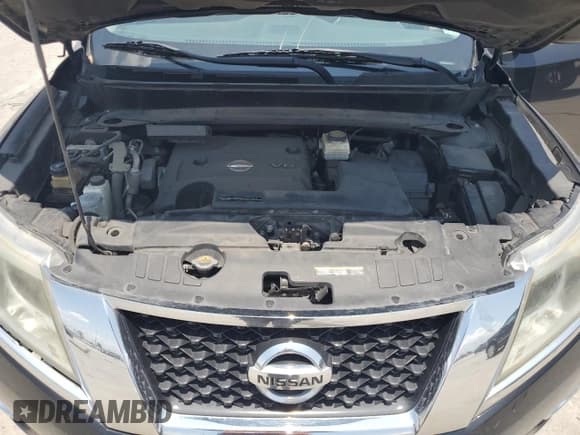 ✅ 2016 Nissan Pathfinder S • VIN: 5N1AR2MN8GC670945 • Lot: 59605005. Listed on Copart with 192,443 mi. Free auction sales archive from the USA and detailed vehicle history report at DreamBid. Image 12.