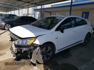 2020 Hyundai Ioniq SEL с VIN KMHC85LC7LU221855, выставлен на аукционе Copart как лот 67147745 с пробегом 45 776 миль миль и Списание • Salvage title. История ставок и продаж доступна на DreamBid. Изображение 1.