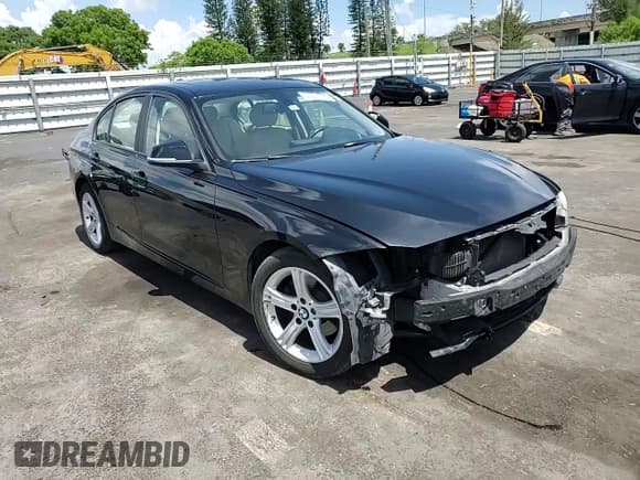✅ 2012 BMW 3 Series 328i • VIN: WBA3A5G58CNN65528 • Lot: 60551705. Listed on Copart with 102,630 mi. Free auction sales archive from the USA and detailed vehicle history report at DreamBid. Image 13.