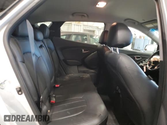 ✅ 2015 Hyundai Tucson Limited • VIN: KM8JUCAG7FU032818 • Lot: 91199095. Wystawiony na Copart z przebiegiem 95 223 mil. Bezpłatny archiwum sprzedaży aukcyjnych z USA i szczegółowy raport historii pojazdu na DreamBid. Zdjęcie 11.