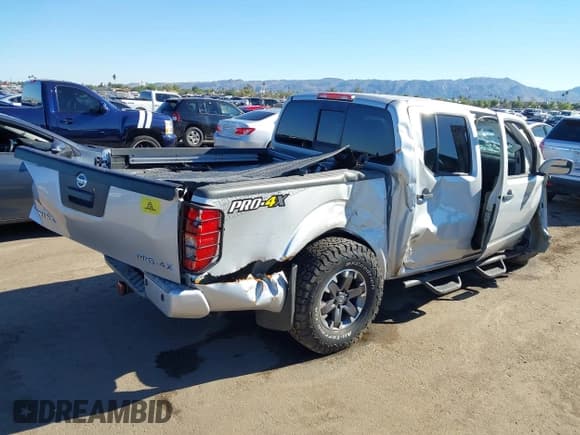 ✅ 2019 Nissan Frontier SL • VIN: 1N6AD0EVXKN712788 • Lot: 43817647. Listed on IAAI with 54,127 mi. Free auction sales archive from the USA and detailed vehicle history report at DreamBid. Image 4.