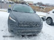 ✅ 2016 Jeep Cherokee Limited • VIN: 1C4PJMDB6GW331557 • Lot: 41601297. Wystawiony na IAAI z przebiegiem 175 562 mil. Bezpłatny archiwum sprzedaży aukcyjnych z USA i szczegółowy raport historii pojazdu na DreamBid. Zdjęcie 12.