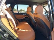 ✅ 2024 BMW X5 xDrive40i • VIN: 5UX23EU03R9U30989 • Lot: 43474605. Wystawiony na IAAI z przebiegiem 27 127 mil. Bezpłatny archiwum sprzedaży aukcyjnych z USA i szczegółowy raport historii pojazdu na DreamBid. Zdjęcie 8.