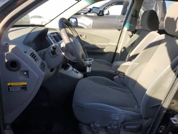 2008 Hyundai Tucson SE z VIN KM8JN12D58U799513, wystawiony jako Copart lot #79241864 z przebiegiem 172 077 mil mil oraz Szkoda całkowita • Salvage title. Historia ofert i sprzedaży dostępna na DreamBid. Obrazek 7.