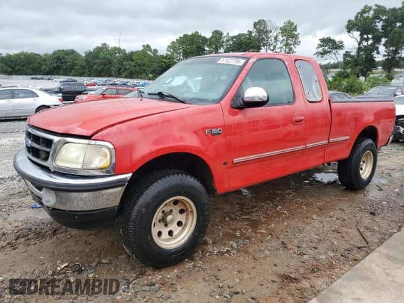 ✅ 1997 Ford F-150 • VIN: 1FTDX1726VNC02099 • Lot: 67922795. Listed on Copart with 237,746 mi. Free auction sales archive from the USA and detailed vehicle history report at DreamBid. Image 1.