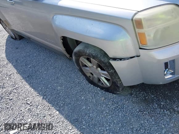 ✅ 2013 GMC Terrain SLE • VIN: 2GKALSEK8D6205083 • Lot: 42711064. Wystawiony na IAAI z przebiegiem 218 704 mil. Bezpłatny archiwum sprzedaży aukcyjnych z USA i szczegółowy raport historii pojazdu na DreamBid. Zdjęcie 18.