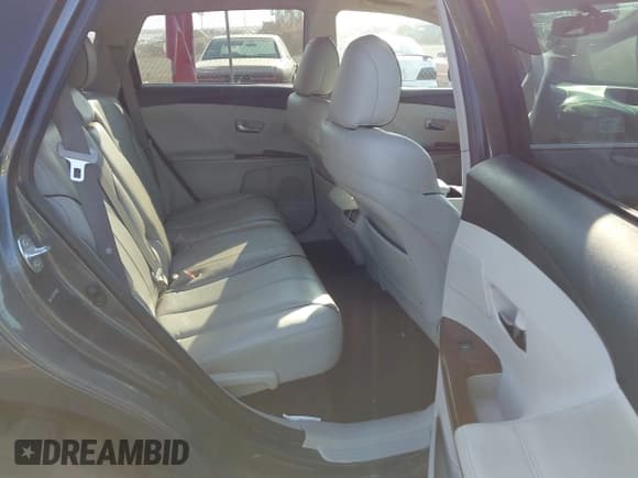 ✅ 2011 Toyota Venza • VIN: 4T3BK3BB7BU046314 • Lot: 43107920. Listed on IAAI with 107,105 mi. Free auction sales archive from the USA and detailed vehicle history report at DreamBid. Image 8.