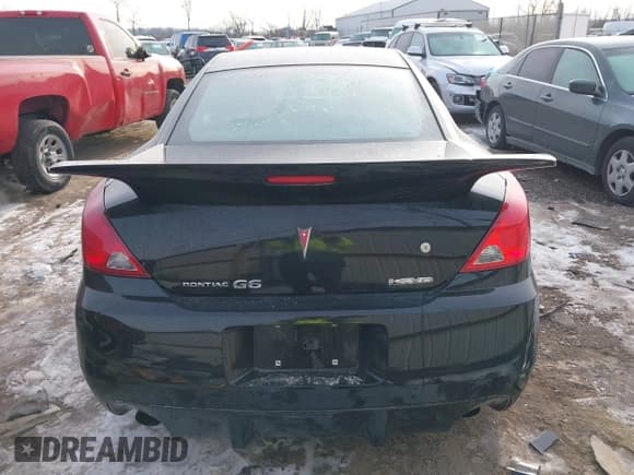 ✅ 2008 Pontiac G6 GXP • VIN: 1G2ZM177084146122 • Lot: 41391988. Wystawiony na IAAI z przebiegiem 155 952 mil. Bezpłatny archiwum sprzedaży aukcyjnych z USA i szczegółowy raport historii pojazdu na DreamBid. Zdjęcie 17.