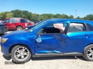 ✅ 2015 Mitsubishi Outlander ES • VIN: 4A4AP3AU9FE005334 • Lot: 43178064. Listed on IAAI with 141,825 mi. Free auction sales archive from the USA and detailed vehicle history report at DreamBid. Image 6.