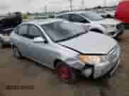 2010 Hyundai Elantra GLS z VIN KMHDU4ADXAU994757, wystawiony jako Copart lot #60771904 z przebiegiem 81 269 mil mil oraz Szkoda całkowita • Salvage title. Historia ofert i sprzedaży dostępna na DreamBid. Obrazek 4.