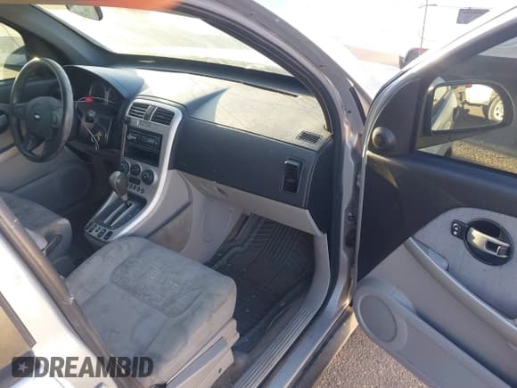 ✅ 2006 Chevrolet Equinox LS • VIN: 2CNDL23F266171641 • Лот: 41171411. Опубликован ранее на IAAI с пробегом 201 925 миль. Бесплатный доступ к архиву аукционных продаж из США и подробный отчёт об истории автомобиля на DreamBid. Изображение 5.