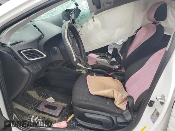 ✅ 2019 Hyundai Accent SE • VIN: 3KPC24A36KE067915 • Лот: 64745104. Опубликован ранее на Copart с пробегом 122 745 миль. Бесплатный доступ к архиву аукционных продаж из США и подробный отчёт об истории автомобиля на DreamBid. Изображение 7.