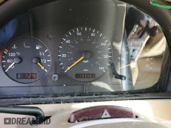 ✅ 2001 Mercedes-Benz M 320/430/500 • VIN: 4JGAB72EX1A243970 • Lot: 61308054. Listed on Copart with 133,461 mi. Free auction sales archive from the USA and detailed vehicle history report at DreamBid. Image 9.