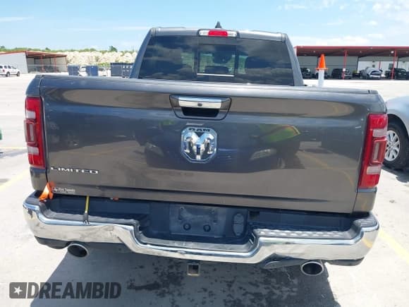 ✅ 2022 Ram 1500 Limited • VIN: 1C6RREHM7NN350387 • Lot: 42458974. Wystawiony na IAAI z przebiegiem Nie podano. Bezpłatny archiwum sprzedaży aukcyjnych z USA i szczegółowy raport historii pojazdu na DreamBid. Zdjęcie 16.