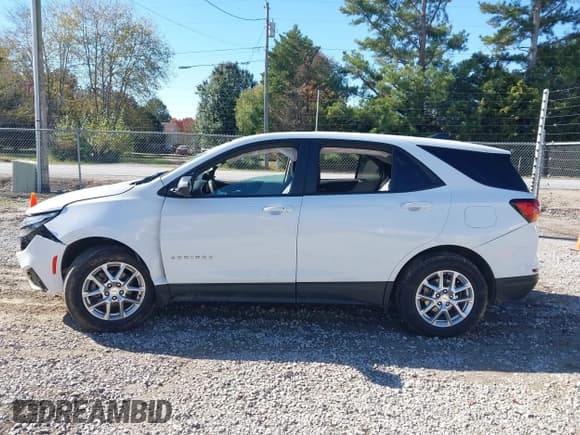 ✅ 2022 Chevrolet Equinox LS • VIN: 3GNAXHEV5NS215173 • Lot: 43614181. Wystawiony na IAAI z przebiegiem 63 220 mil. Bezpłatny archiwum sprzedaży aukcyjnych z USA i szczegółowy raport historii pojazdu na DreamBid. Zdjęcie 14.