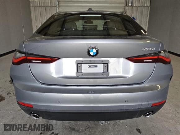 ✅ 2025 BMW 4 Series 430i • VIN: WBA23FB09SFT91811 • Lot: 88450305. Listed on Copart with 4,369 mi. Free auction sales archive from the USA and detailed vehicle history report at DreamBid. Image 6.