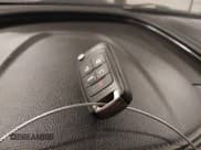 ✅ 2019 Chevrolet Impala Premier • VIN: 2G1105S35K9114134 • Лот: 43387670. Опубликован ранее на IAAI с пробегом 125 261 миль. Бесплатный доступ к архиву аукционных продаж из США и подробный отчёт об истории автомобиля на DreamBid. Изображение 11.