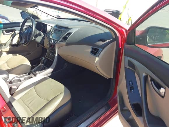 2014 Hyundai Elantra SE z VIN KMHDH4AE4EU152757, wystawiony jako IAAI lot #43467508 z przebiegiem 288 911 mil mil oraz . Historia ofert i sprzedaży dostępna na DreamBid. Obrazek 5.