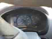 2002 Hyundai Accent GL z VIN KMHCG45C92U353198, wystawiony jako Copart lot #68305654 z przebiegiem 130 594 mil mil oraz Czysty tytuł • Clean title. Historia ofert i sprzedaży dostępna na DreamBid. Obrazek 9.