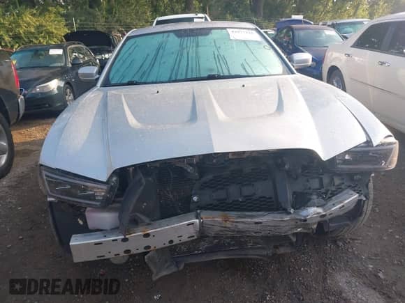 2012 Dodge Charger SXT Plus z VIN 2C3CDXJG1CH169504, wystawiony jako IAAI lot #42977222 z przebiegiem 167 805 mil mil oraz . Historia ofert i sprzedaży dostępna na DreamBid. Obrazek 13.