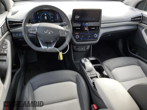 ✅ 2020 Hyundai Ioniq Limited • VIN: KMHC85LJ6LU071543 • Lot: 88858805. Wystawiony na Copart z przebiegiem 20 559 mil. Bezpłatny archiwum sprzedaży aukcyjnych z USA i szczegółowy raport historii pojazdu na DreamBid. Zdjęcie 8.