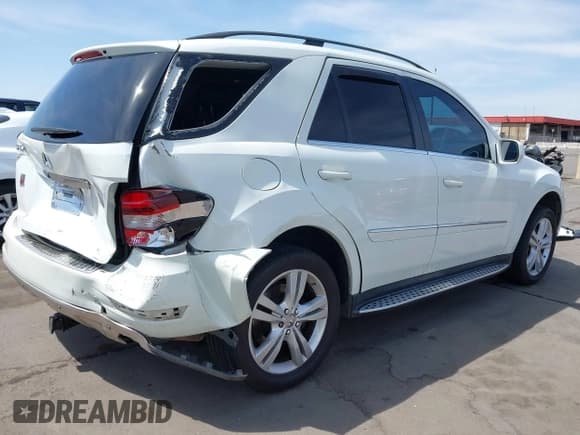 ✅ 2010 Mercedes-Benz M 350 • VIN: 4JGBB5GBXAA591503 • Lot: 41970139. Listed on IAAI with 190,453 mi. Free auction sales archive from the USA and detailed vehicle history report at DreamBid. Image 4.