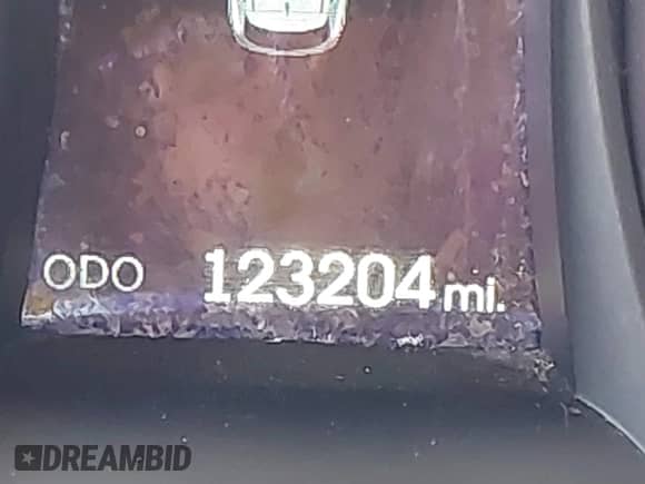 2016 Hyundai Santa Fe Limited z VIN KM8SRDHF6GU139112, wystawiony jako IAAI lot #43372499 z przebiegiem 123 204 mil mil oraz . Historia ofert i sprzedaży dostępna na DreamBid. Obrazek 15.