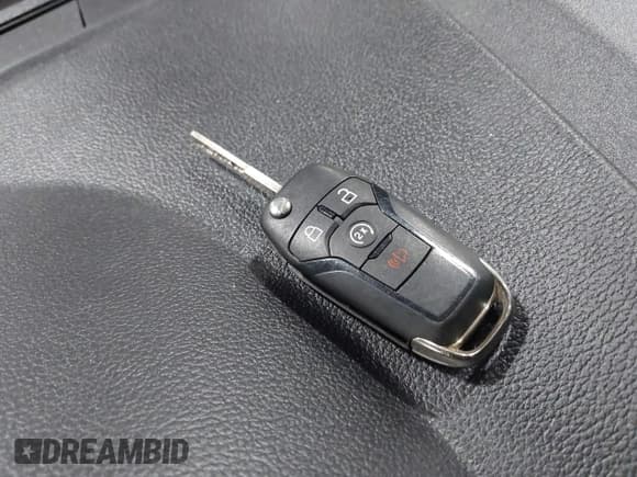 ✅ 2020 Ford F-150 XL • VIN: 1FTEW1EP7LFA52999 • Lot: 42395772. Wystawiony na IAAI z przebiegiem 75 709 mil. Bezpłatny archiwum sprzedaży aukcyjnych z USA i szczegółowy raport historii pojazdu na DreamBid. Zdjęcie 11.