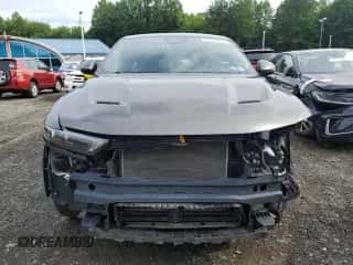 2024 Dodge Hornet R/T z VIN ZACPDFCW4R3A27321, wystawiony jako Copart lot #68890205 z przebiegiem 33 350 mil mil oraz Czysty tytuł • Clean title. Historia ofert i sprzedaży dostępna na DreamBid. Obrazek 5.