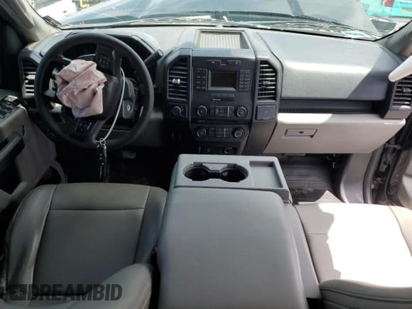 ✅ 2016 Ford F-150 XL • VIN: 1FTEX1CP6GFD58405 • Lot: 65579175. Wystawiony na Copart z przebiegiem Nie podano. Bezpłatny archiwum sprzedaży aukcyjnych z USA i szczegółowy raport historii pojazdu na DreamBid. Zdjęcie 8.