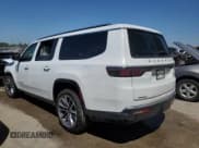 ✅ 2023 Jeep Wagoneer Series III • VIN: 1C4SJSDP3PS573384 • Lot: 58173364. Wystawiony na Copart z przebiegiem 5 014 mil. Bezpłatny archiwum sprzedaży aukcyjnych z USA i szczegółowy raport historii pojazdu na DreamBid. Zdjęcie 2.