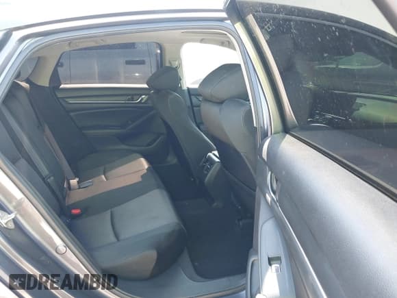 ✅ 2019 Honda Accord EX • VIN: 1HGCV1F40KA036414 • Lot: 43491785. Wystawiony na IAAI z przebiegiem 76 245 mil. Bezpłatny archiwum sprzedaży aukcyjnych z USA i szczegółowy raport historii pojazdu na DreamBid. Zdjęcie 8.