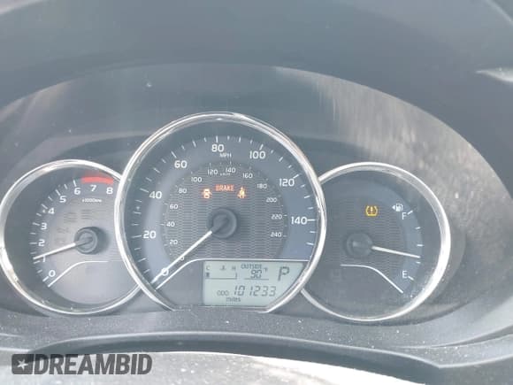 ✅ 2014 Toyota Corolla L • VIN: 2T1BURHE0EC118399 • Лот: 43140615. Опубликован ранее на IAAI с пробегом 101 233 миль. Бесплатный доступ к архиву аукционных продаж из США и подробный отчёт об истории автомобиля на DreamBid. Изображение 7.