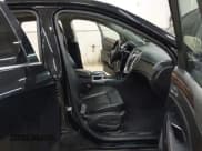 ✅ 2014 Cadillac SRX Luxury Collection • VIN: 3GYFNEE35ES682282 • Lot: 43699743. Listed on IAAI with 115,235 mi. Free auction sales archive from the USA and detailed vehicle history report at DreamBid. Image 5.