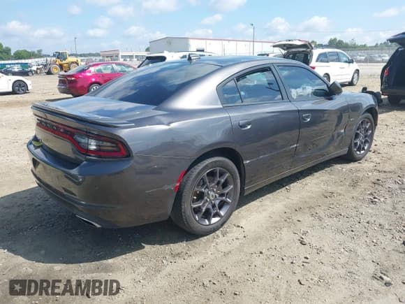 ✅ 2018 Dodge Charger GT • VIN: 2C3CDXJG5JH198601 • Lot: 42681905. Wystawiony na IAAI z przebiegiem 90 445 mil. Bezpłatny archiwum sprzedaży aukcyjnych z USA i szczegółowy raport historii pojazdu na DreamBid. Zdjęcie 4.