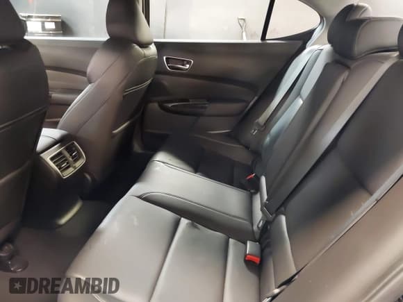 ✅ 2020 Acura TLX Technology • VIN: 19UUB1F53LA006637 • Lot: 42193324. Listed on IAAI with 55,250 mi. Free auction sales archive from the USA and detailed vehicle history report at DreamBid. Image 8.