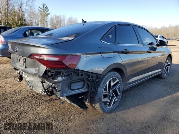 ✅ 2024 Volkswagen Jetta SEL • VIN: 3VWGM7BU0RM011860 • Lot: 51661005. Listed on Copart with 55,775 mi. Free auction sales archive from the USA and detailed vehicle history report at DreamBid. Image 3.