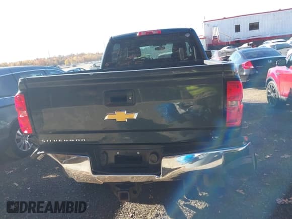 ✅ 2019 Chevrolet Silverado 2500HD LT • VIN: 1GC1KSEY1KF185426 • Лот: 40644945. Опубликован ранее на IAAI с пробегом 111 476 миль. Бесплатный доступ к архиву аукционных продаж из США и подробный отчёт об истории автомобиля на DreamBid. Изображение 16.