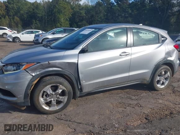 ✅ 2019 Honda HR-V LX • VIN: 3CZRU5H30KG715229 • Лот: 43523609. Опубликован ранее на IAAI с пробегом 90 740 миль. Бесплатный доступ к архиву аукционных продаж из США и подробный отчёт об истории автомобиля на DreamBid. Изображение 6.