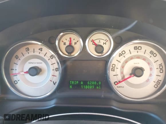 ✅ 2008 Ford Edge SEL • VIN: 2FMDK48C78BA69954 • Lot: 43806779. Wystawiony na IAAI z przebiegiem 110 009 mil. Bezpłatny archiwum sprzedaży aukcyjnych z USA i szczegółowy raport historii pojazdu na DreamBid. Zdjęcie 7.