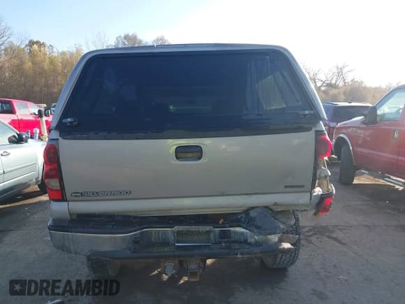 ✅ 2006 Chevrolet Silverado 2500HD LT1 • VIN: 1GCHK29U46E223538 • Лот: 43707009. Опубликован ранее на IAAI с пробегом 170 617 миль. Бесплатный доступ к архиву аукционных продаж из США и подробный отчёт об истории автомобиля на DreamBid. Изображение 17.