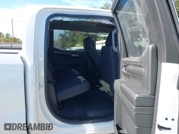 ✅ 2025 Chevrolet Silverado 1500 LT • VIN: 1GCPACED1SZ117450 • Лот: 43838956. Опубликован ранее на IAAI с пробегом 11 260 миль. Бесплатный доступ к архиву аукционных продаж из США и подробный отчёт об истории автомобиля на DreamBid. Изображение 8.