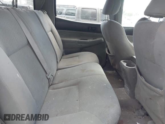 ✅ 2011 Toyota Tacoma • VIN: 3TMMU4FNXBM028193 • Лот: 42610036. Опубликован ранее на IAAI с пробегом 262 418 миль. Бесплатный доступ к архиву аукционных продаж из США и подробный отчёт об истории автомобиля на DreamBid. Изображение 8.