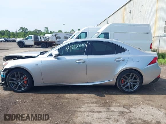 ✅ 2014 Lexus IS 350 • VIN: JTHCE1D23E5000664 • Lot: 42536610. Wystawiony na IAAI z przebiegiem 102 092 mil. Bezpłatny archiwum sprzedaży aukcyjnych z USA i szczegółowy raport historii pojazdu na DreamBid. Zdjęcie 14.