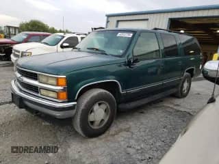 1999 Chevrolet Suburban z VIN 3GNFK16R2XG245007, wystawiony jako Copart lot #82072795 z przebiegiem 144 773 mil mil oraz Szkoda całkowita • Salvage title. Historia ofert i sprzedaży dostępna na DreamBid. Obrazek 1.